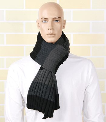 Grijs met zwart gestreepte sjaal