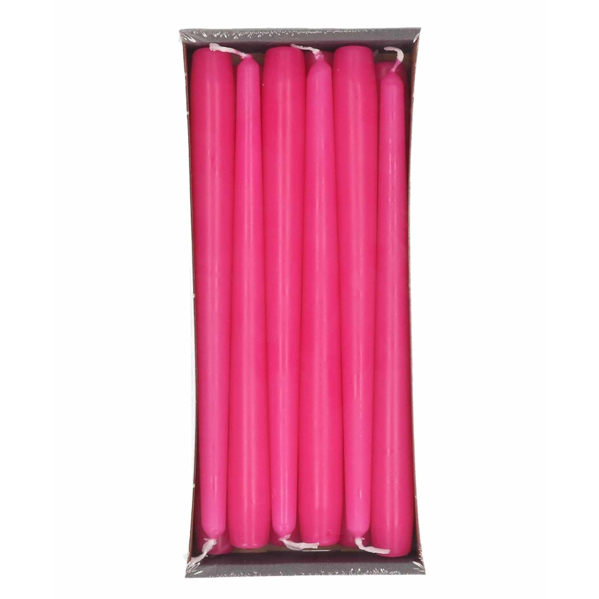 12x Lange kaarsen fuchia roze 25 cm 8 branduren dinerkaarsen/tafelkaarsen