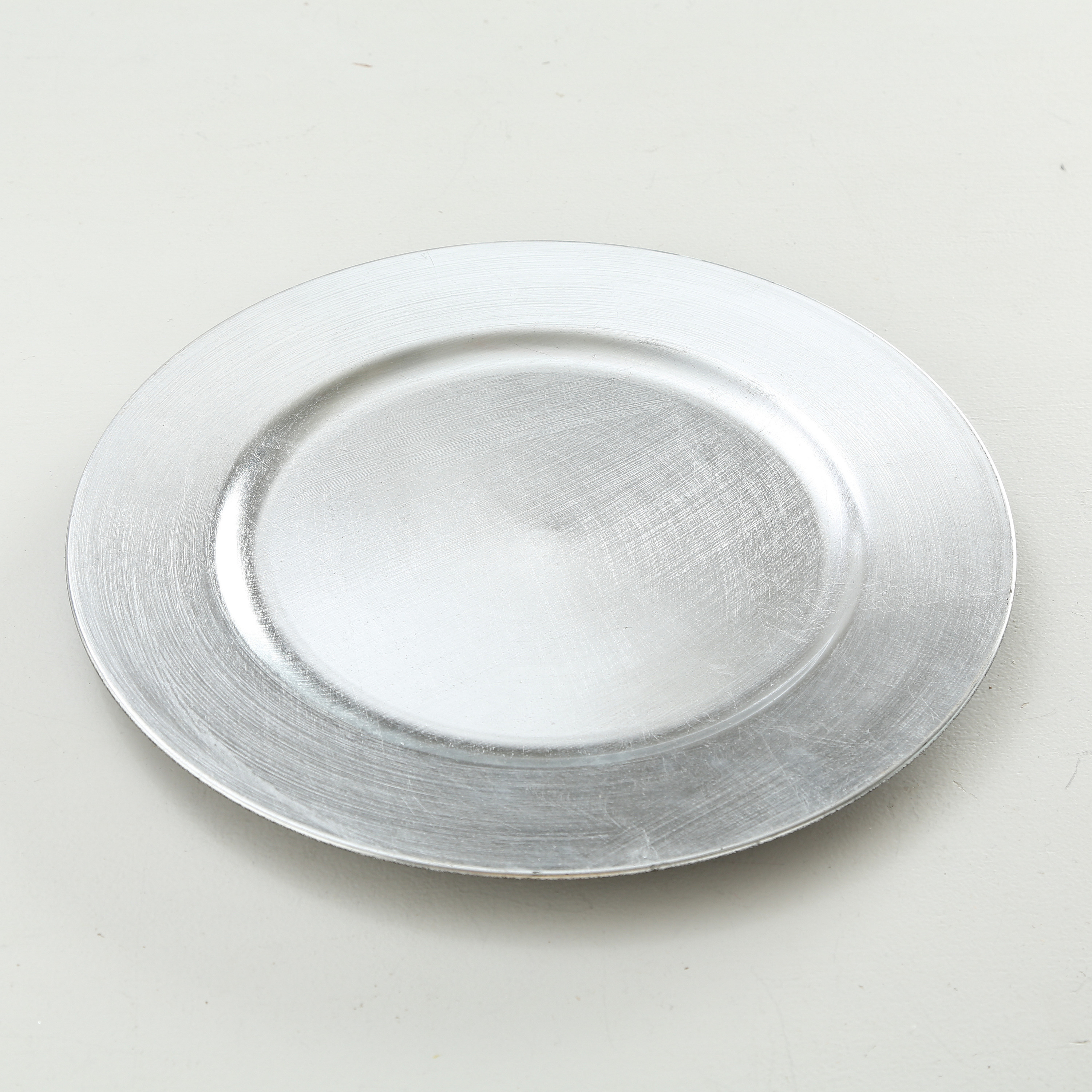 12x Ronde zilverkleurige onderzet diner-eettafel borden 33 cm