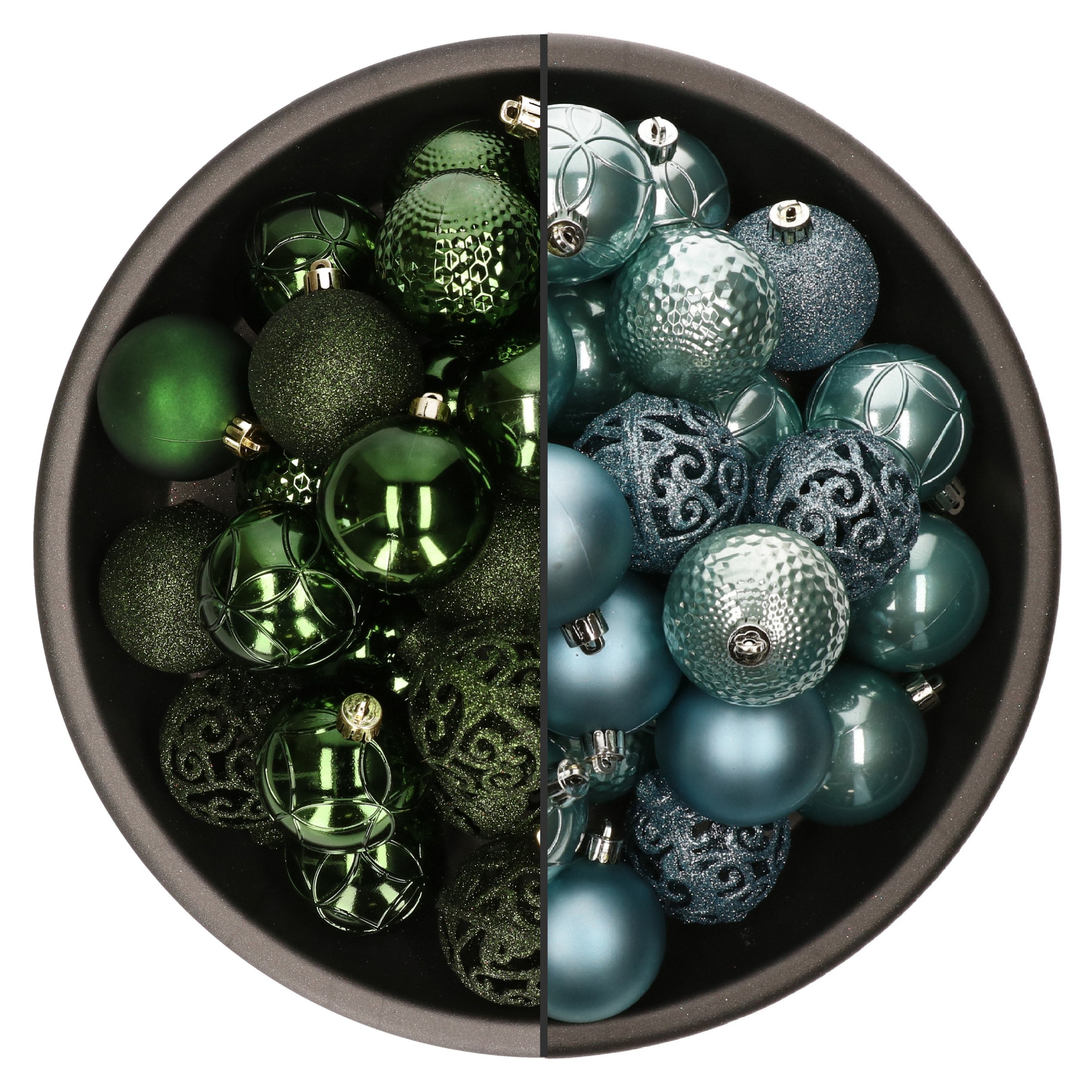 74x stuks kunststof kerstballen mix van ijsblauw en donkergroen 6 cm