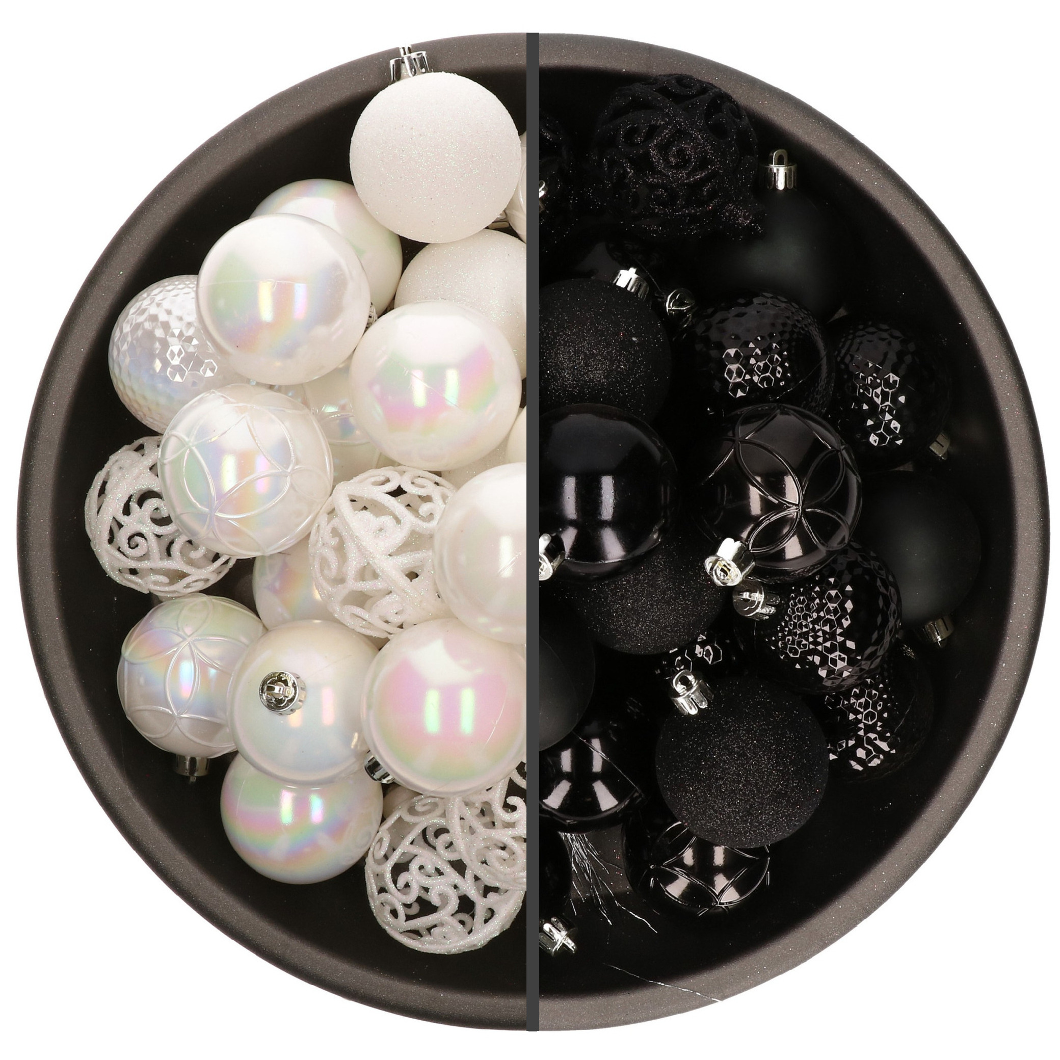 74x stuks kunststof kerstballen mix van zwart en parelmoer wit 6 cm