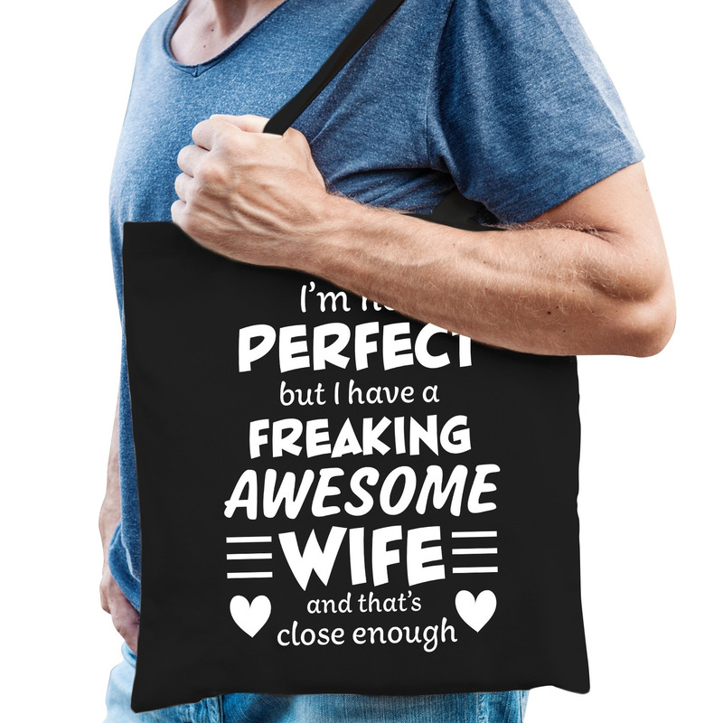 Frreaking awesome wife-vrouw kado tas zwart voor heren