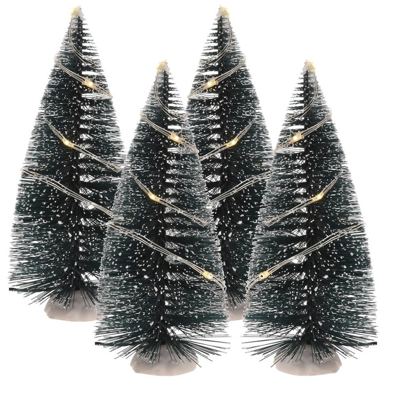 Kerstdorp maken kerstbomen 4 stuks 15 cm met LED lampjes