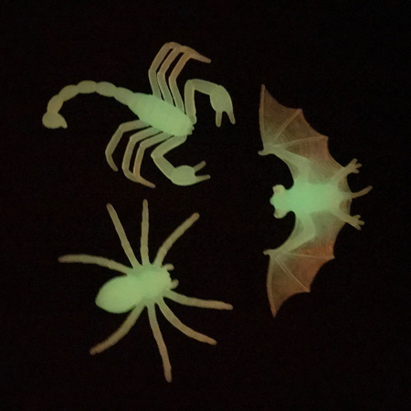 3x stuks glow in the dark horror dieren met zuignappen