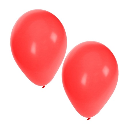Decoratie rood 15 ballonnen met 2 vlaggenlijnen